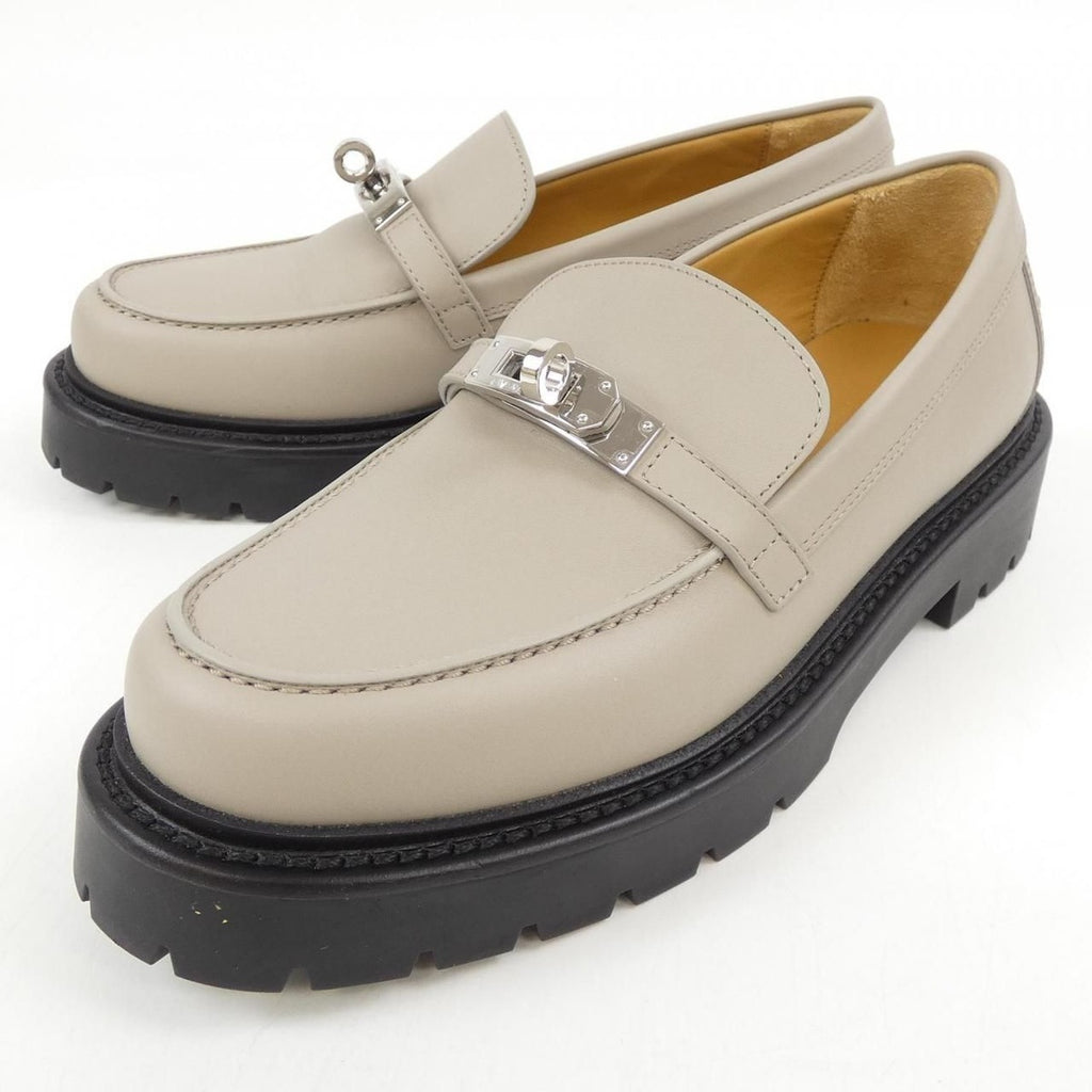Hermes Icon Kelly Buckle Shoes — view 3