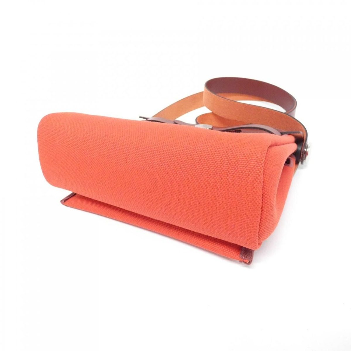 Hermes Herbag Zip 20 cm Shoulder Bag — view 3