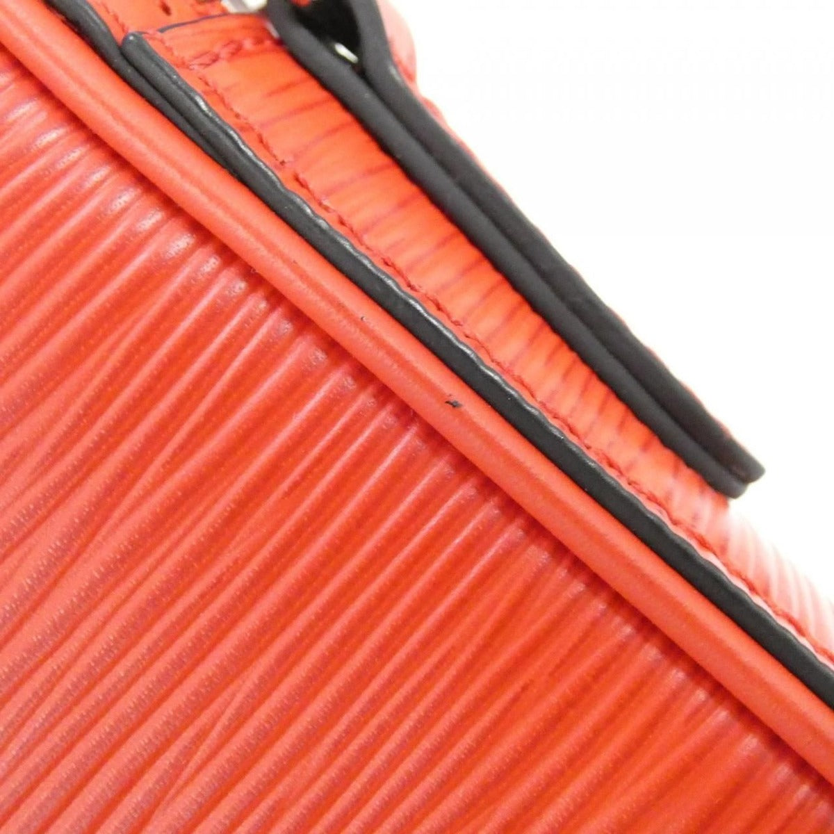 Louis Vuitton Epi Danube P PM Shoulder Bag — view 6