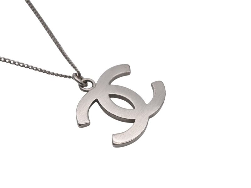 Chanel CC Logo Square Rhinestone Necklace 09 50 Silver Metal — view 5
