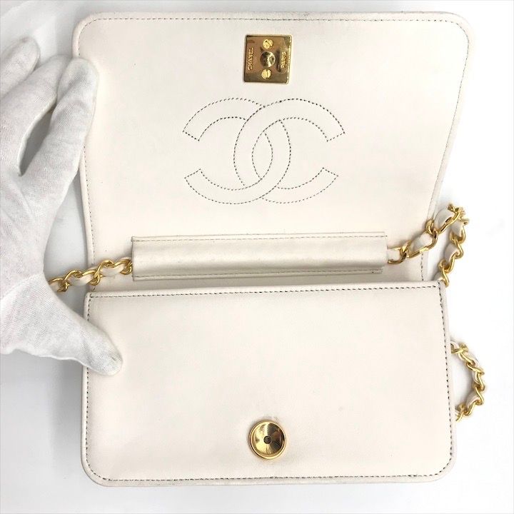 Chanel CC Logo Mini Quilted Lambskin Push Lock Chain Shoulder Bag White — view 8