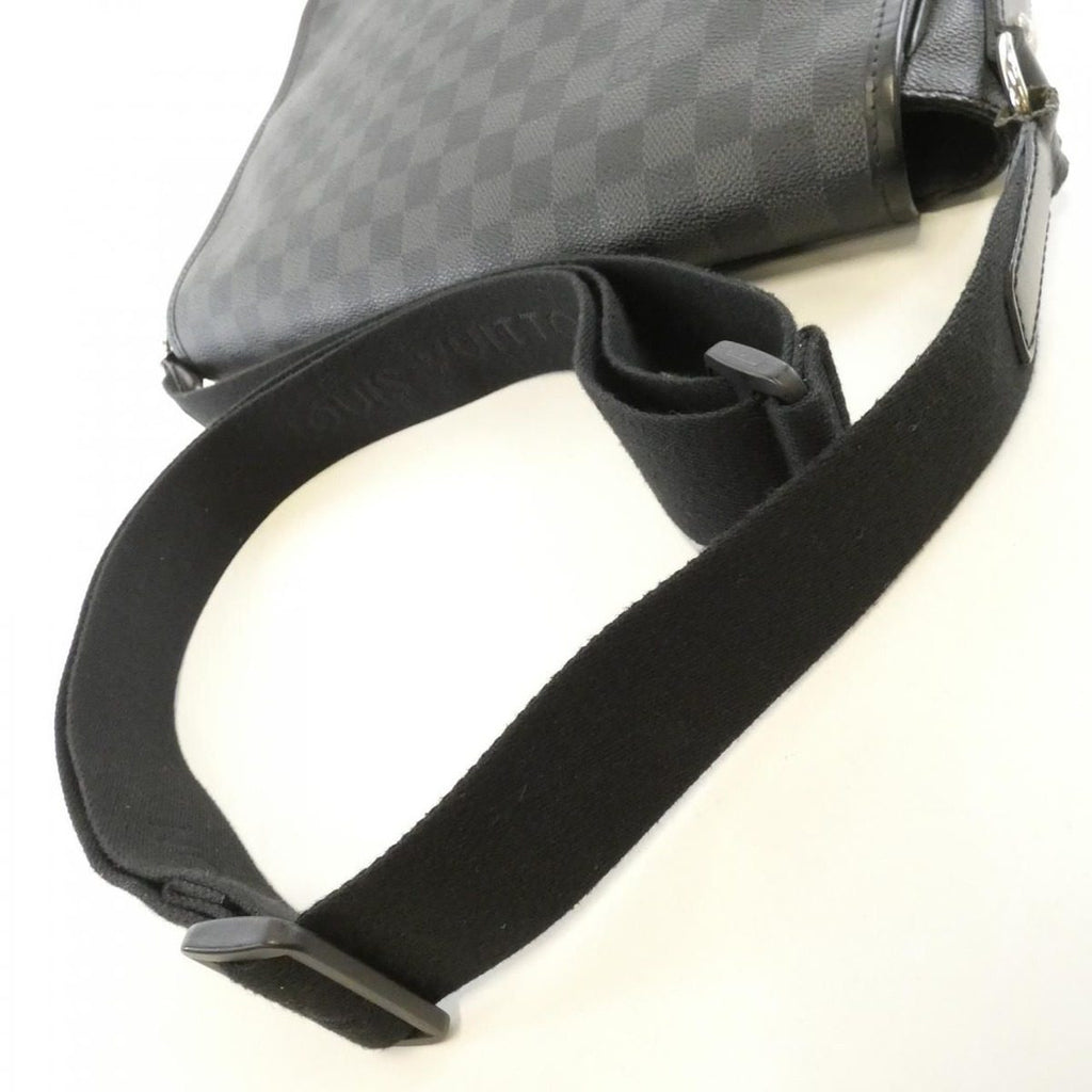Louis Vuitton Damier Graphite Daniel MM Shoulder Bag — view 7