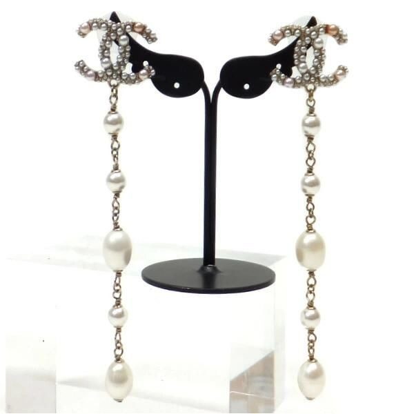 Chanel Swing Earrings Metal Costume Pearl Champagne Gold White CC