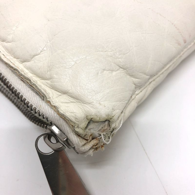 Bottega Veneta Clutch Bag Maxi Intrecciato Leather White — view 3
