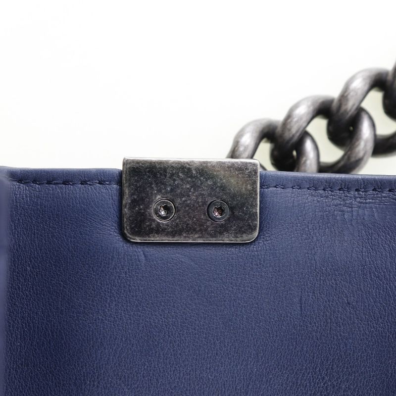 Chanel Boy Chain Shoulder Quilted Lambskin Navy Blue — view 6