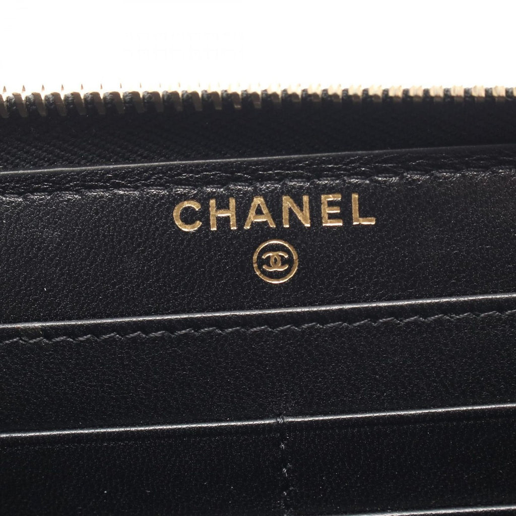 Chanel Round Wallet Classic Long Zip Quilted Black Patent — view 4