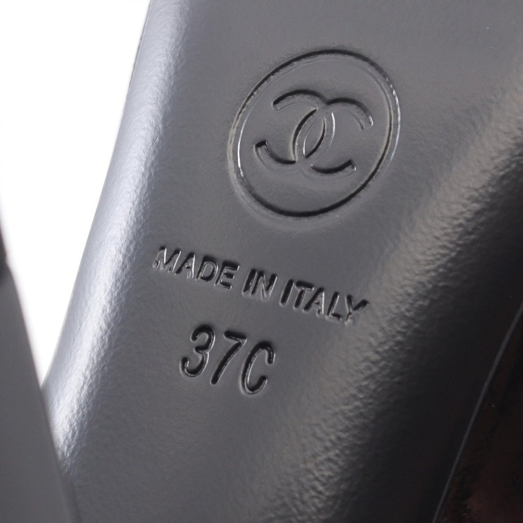 Chanel Boots Patent Leather — view 6
