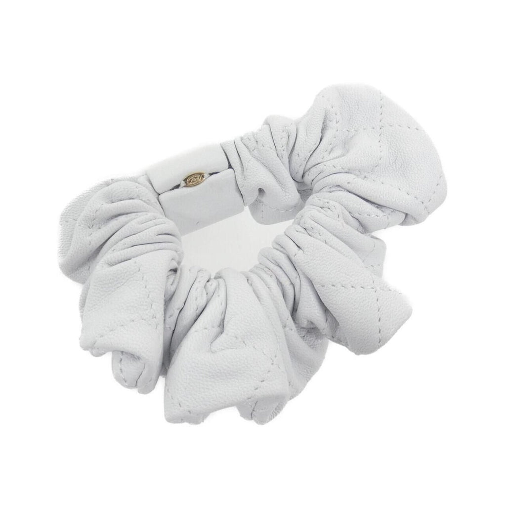 Chanel Shoulder Bag White — view 3