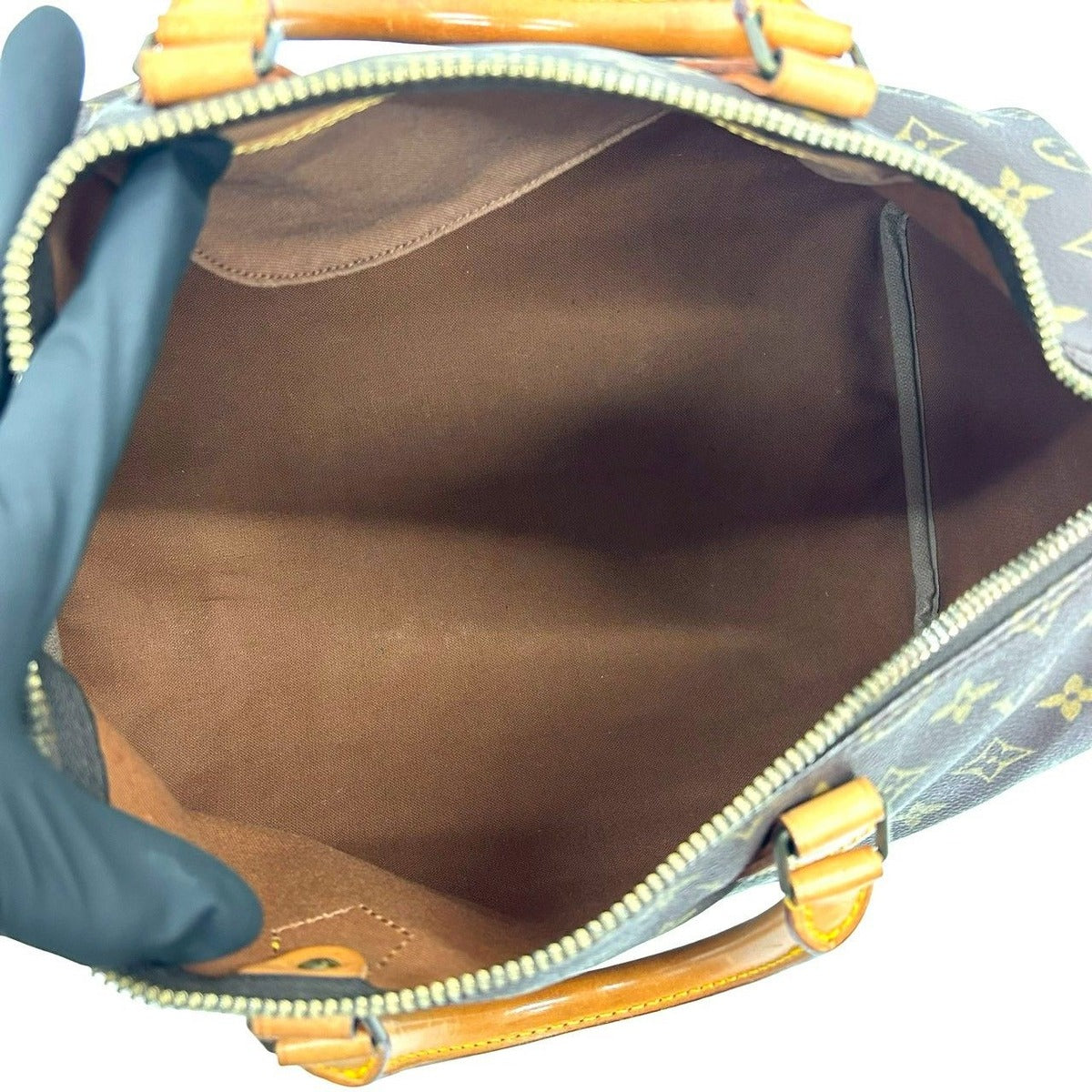 Louis Vuitton Vintage Speedy 35 Monogram Leather Handbag — view 9