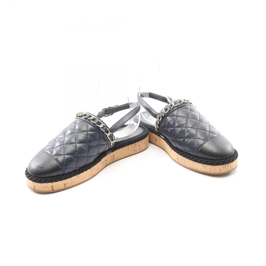 Chanel Sandals Quilted Leather — view 3