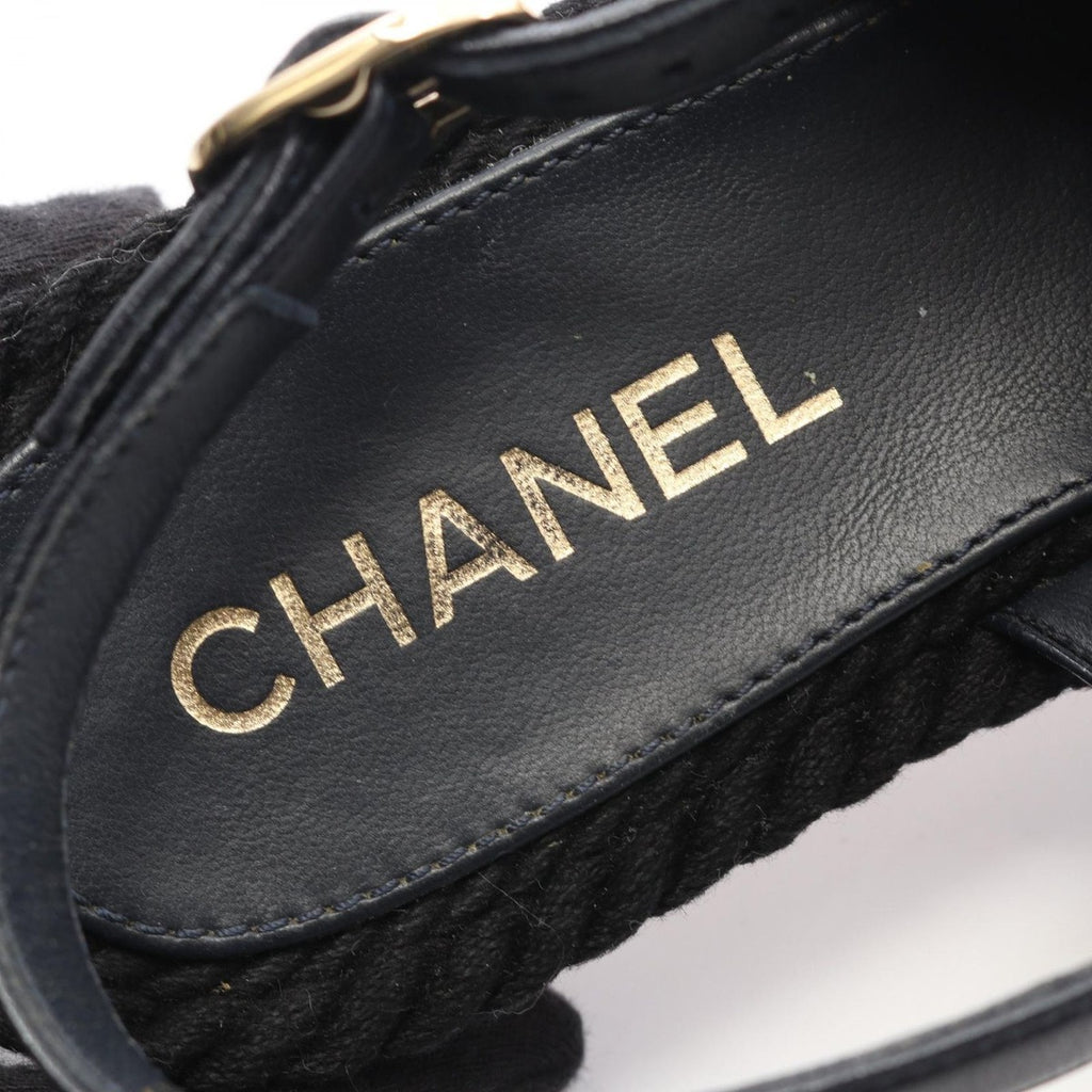 Chanel Sandals Quilted Leather — view 5
