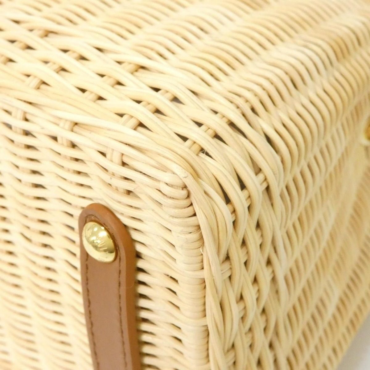 Louis Vuitton Capucines BB Bag — view 4