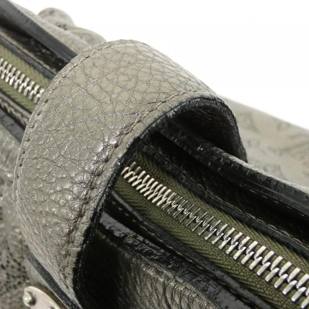 Louis Vuitton Mahina XS Shoulder Bag — view 5