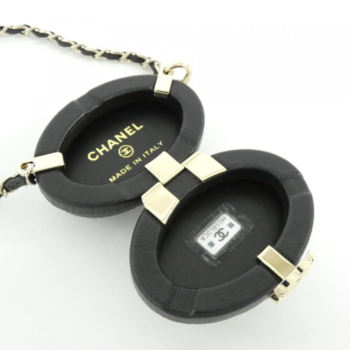 Chanel Bag Charm Handbag Gold — view 3