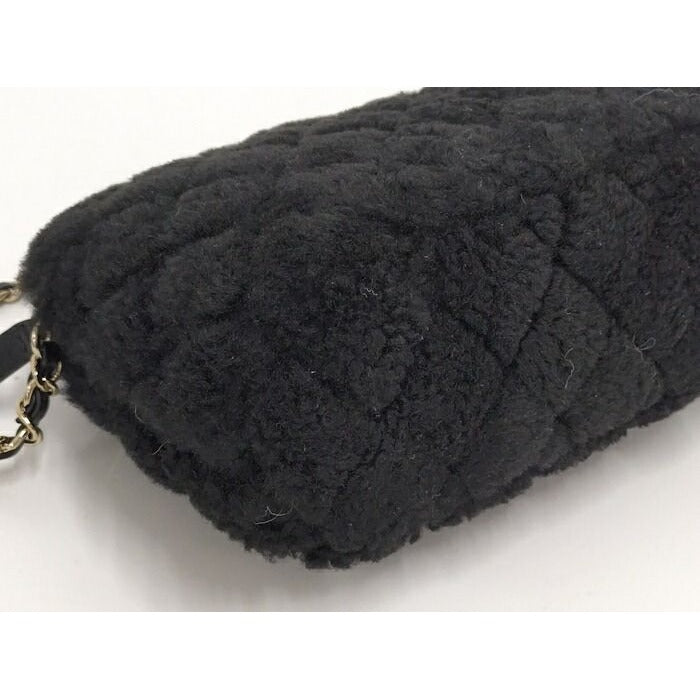 Chanel 2-Way Bag Coco Mouton Black — view 4