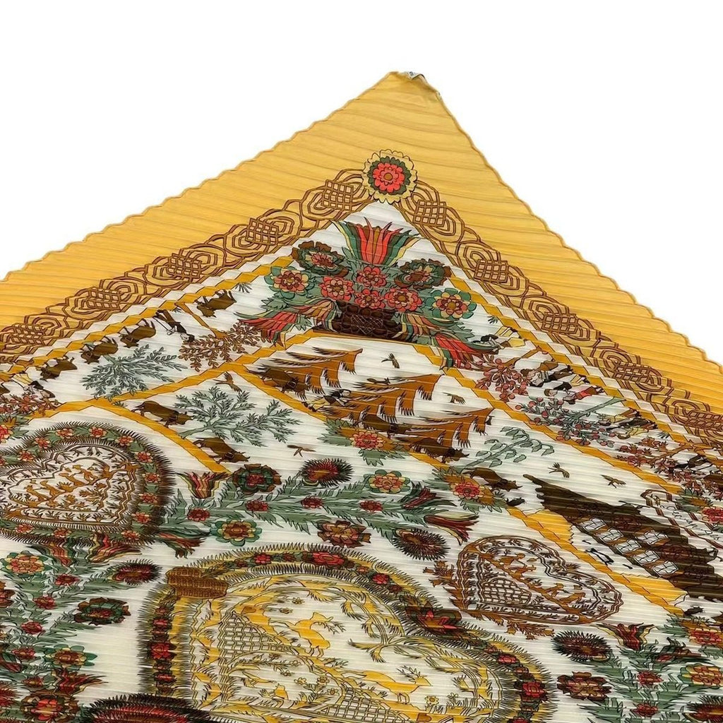 Hermes Scarf Pleated Silk Decoupages Paper Cutting Yellow — view 4