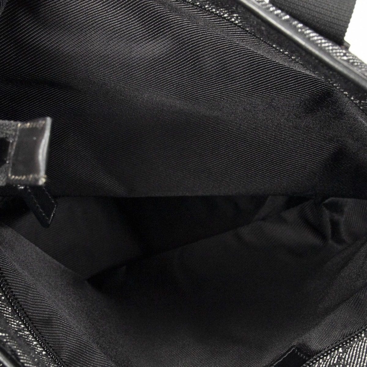 Gucci Vertical Black GG Denim Canvas Messenger Bag — view 9