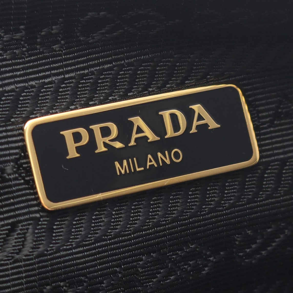 Prada Shoulder Bag Vitello Daino Soft Black Leather — view 4
