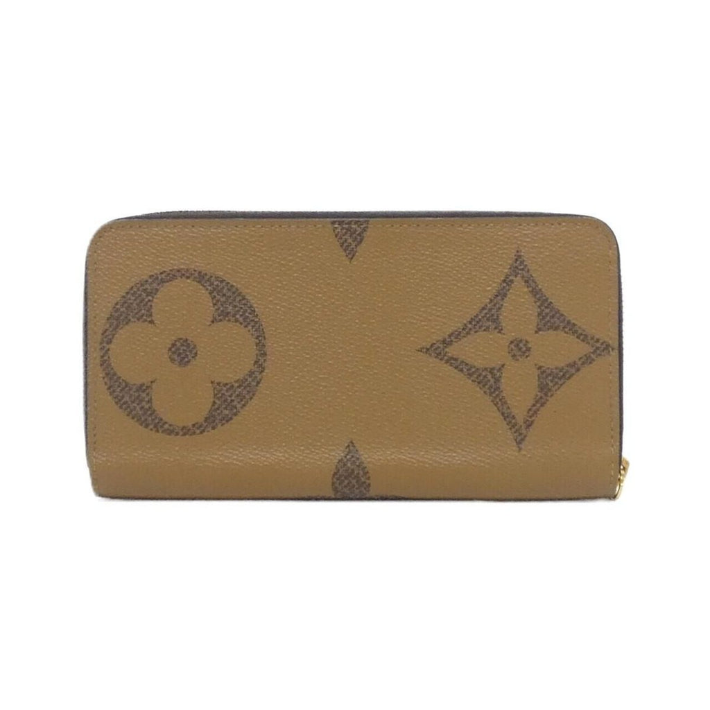 Louis Vuitton Monogram Giant Zippy Wallet — view 2