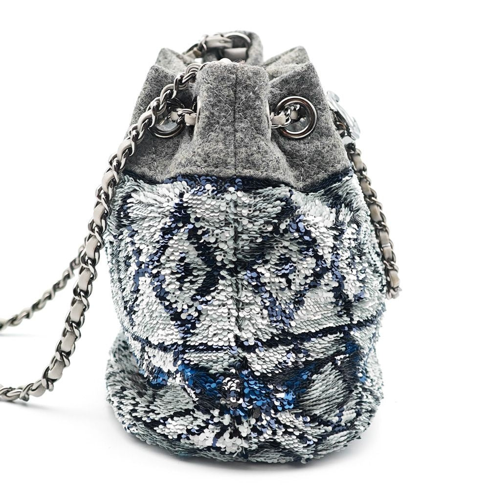 Chanel Shoulder Bag Wool — view 3