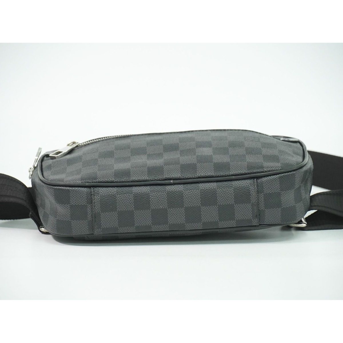 Louis Vuitton LV Ambler Damier Graphite Belt Bag Black Gray — view 3