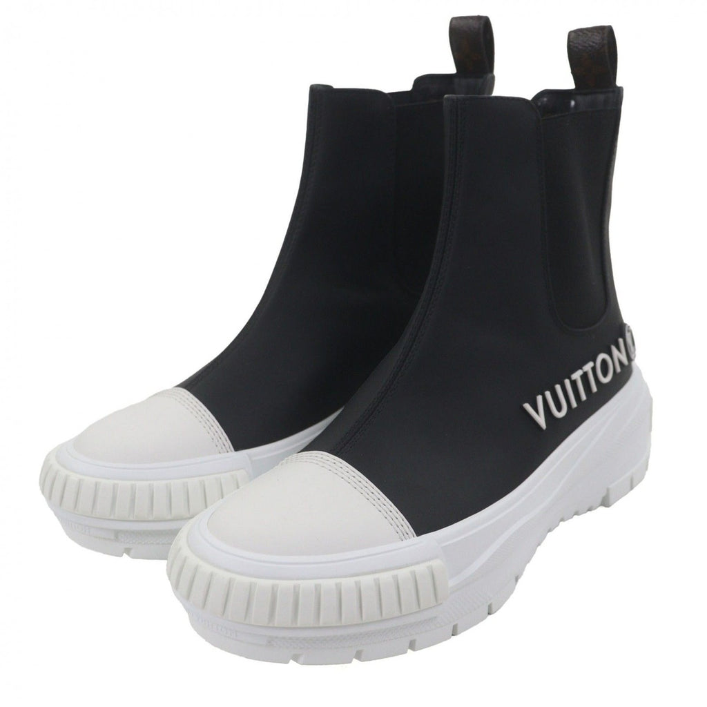Louis Vuitton LV Squad Sneaker — view 2