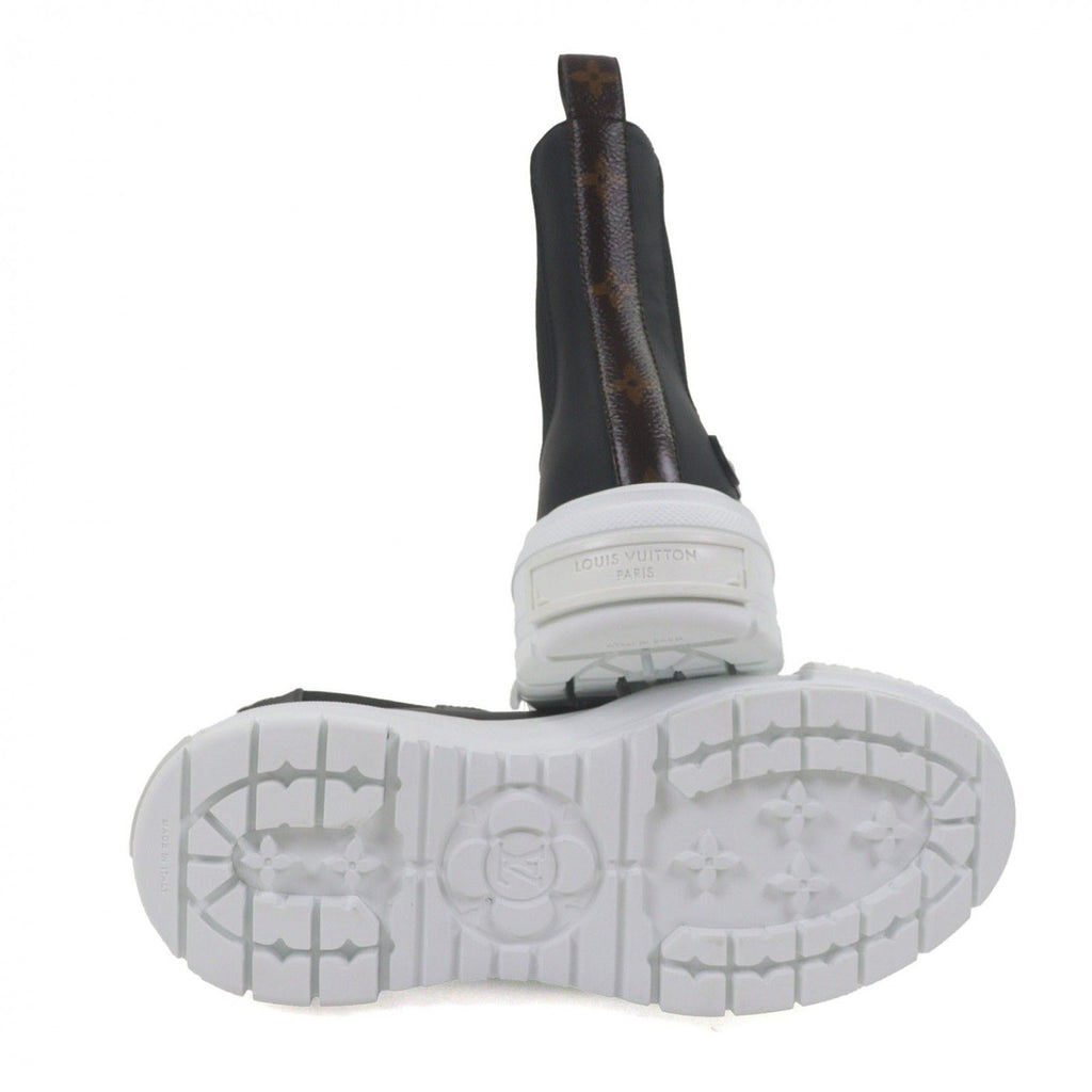 Louis Vuitton LV Squad Sneaker — view 5