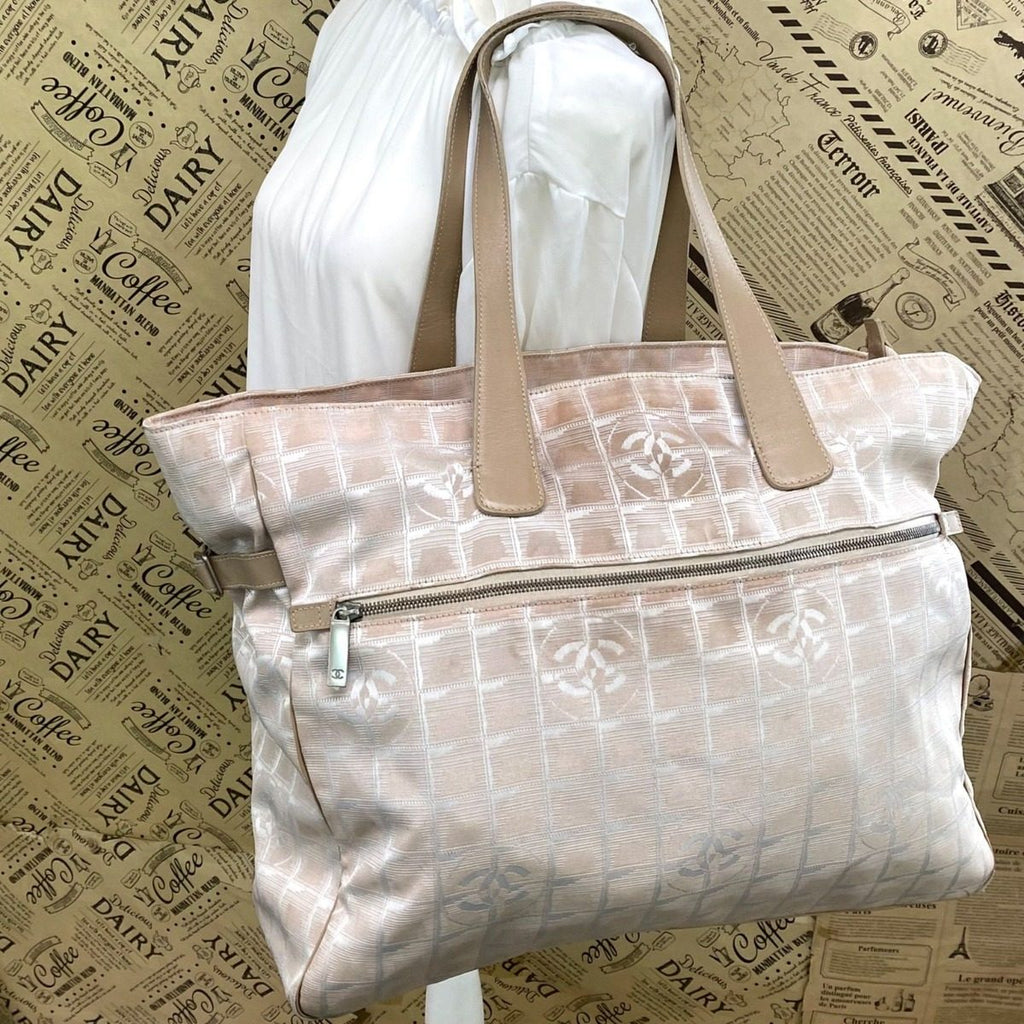 Chanel Tote New Travel Beige A3 Mothers — view 3