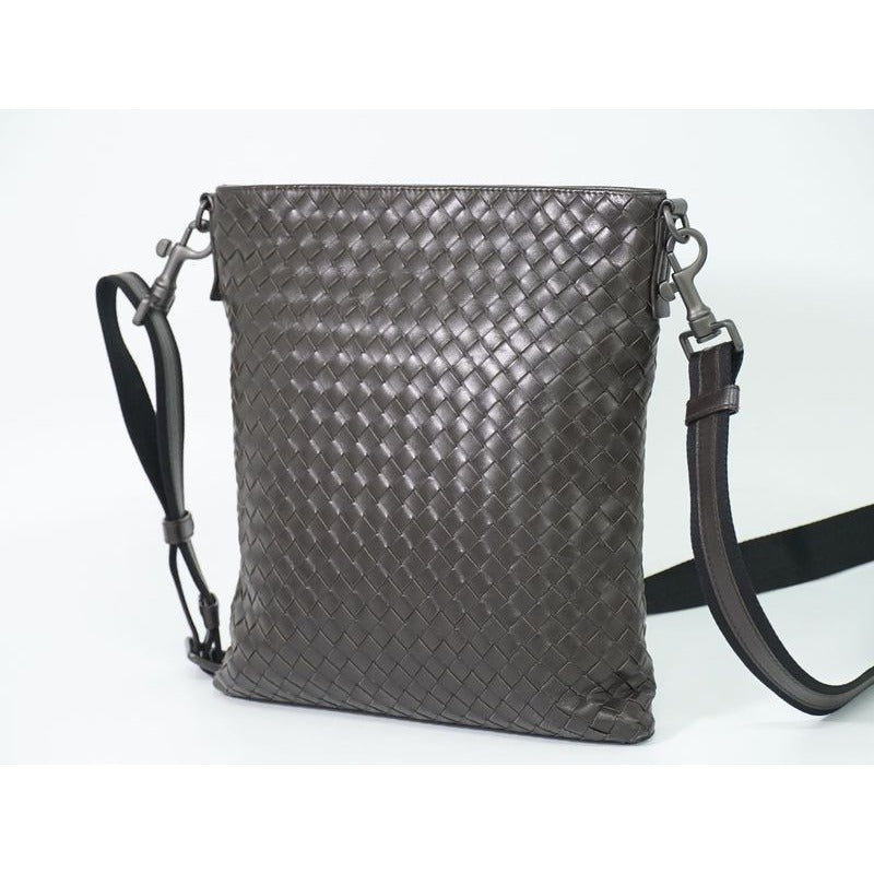 Bottega Veneta Intrecciato Shoulder Bag Pochette Leather Brown — view 2