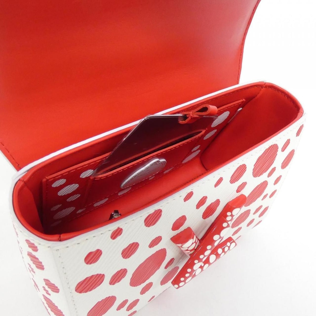 Louis Vuitton Epi Twist PM Shoulder Bag Blanc Rouge — view 6