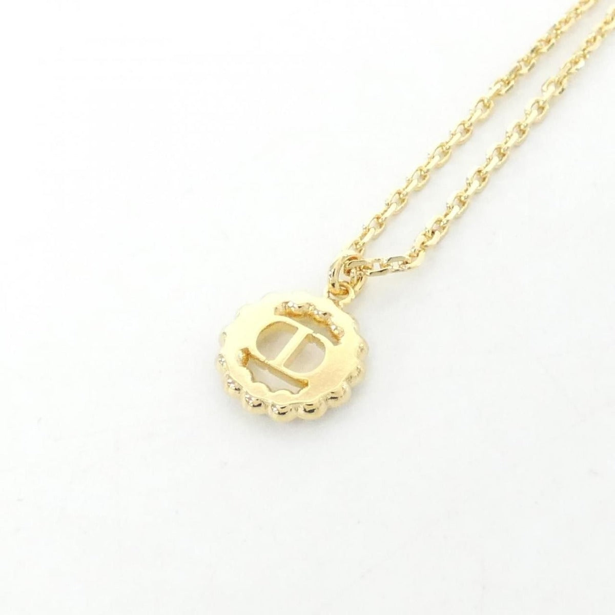 Dior Petit CD Circle Necklace White Gold — view 4