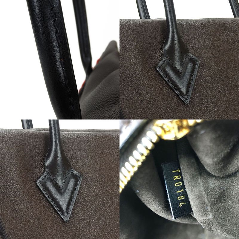Louis Vuitton Tote W PM Monogram Tuftage Red Logo — view 5
