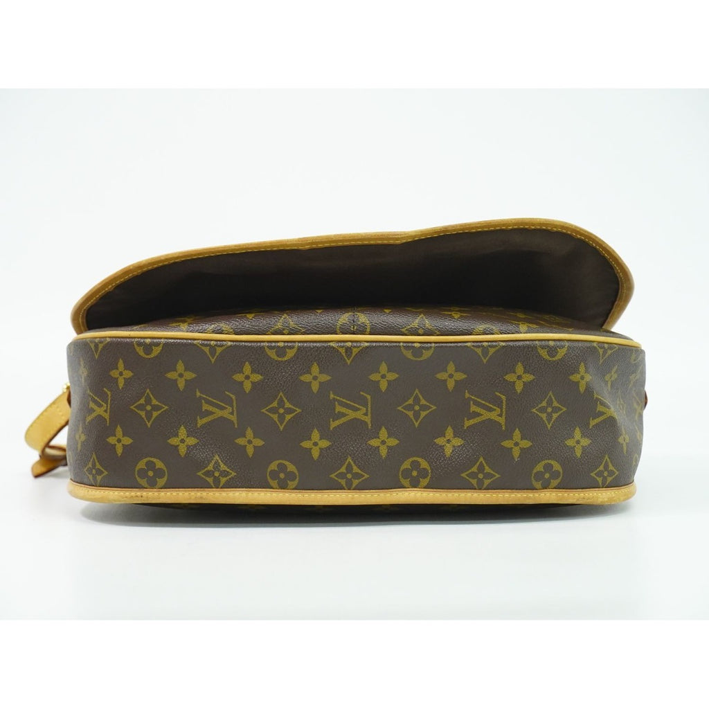 Louis Vuitton LV Menilmontan MM Monogram Shoulder Bag Pochette Brown — view 3