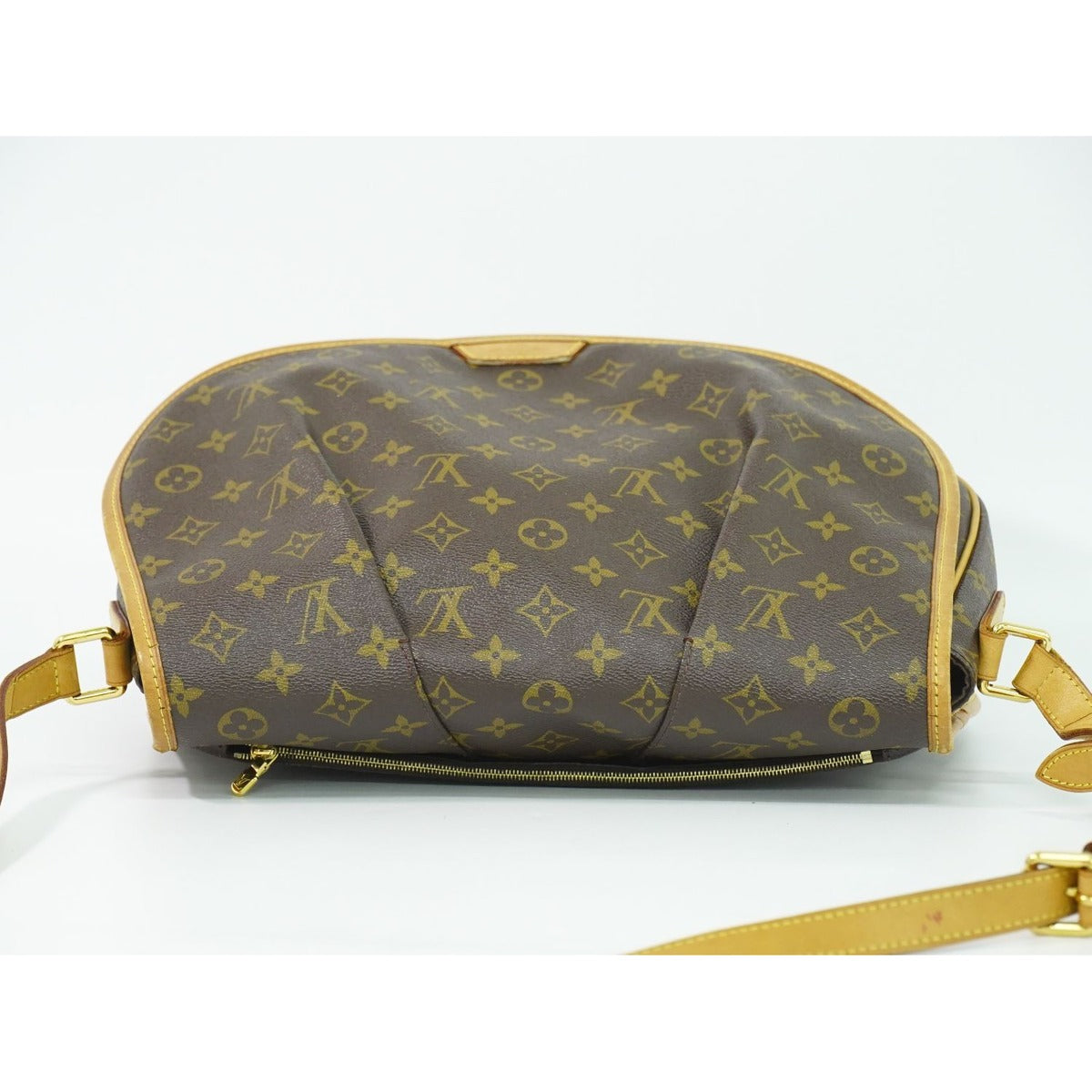 Louis Vuitton LV Menilmontan MM Monogram Shoulder Bag Pochette Brown — view 5