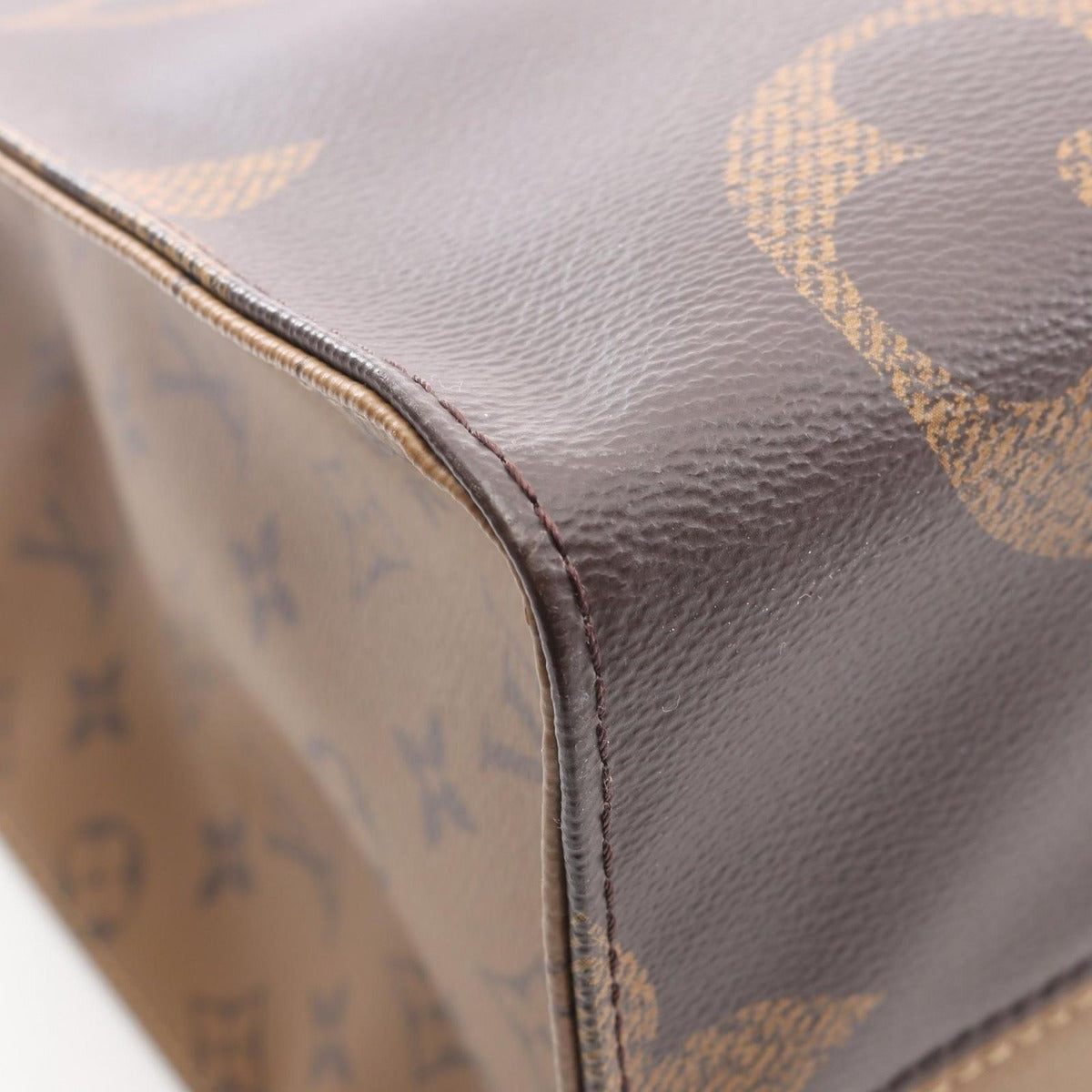 Louis Vuitton Tote On The Go GM Canvas Beige Brown — view 7