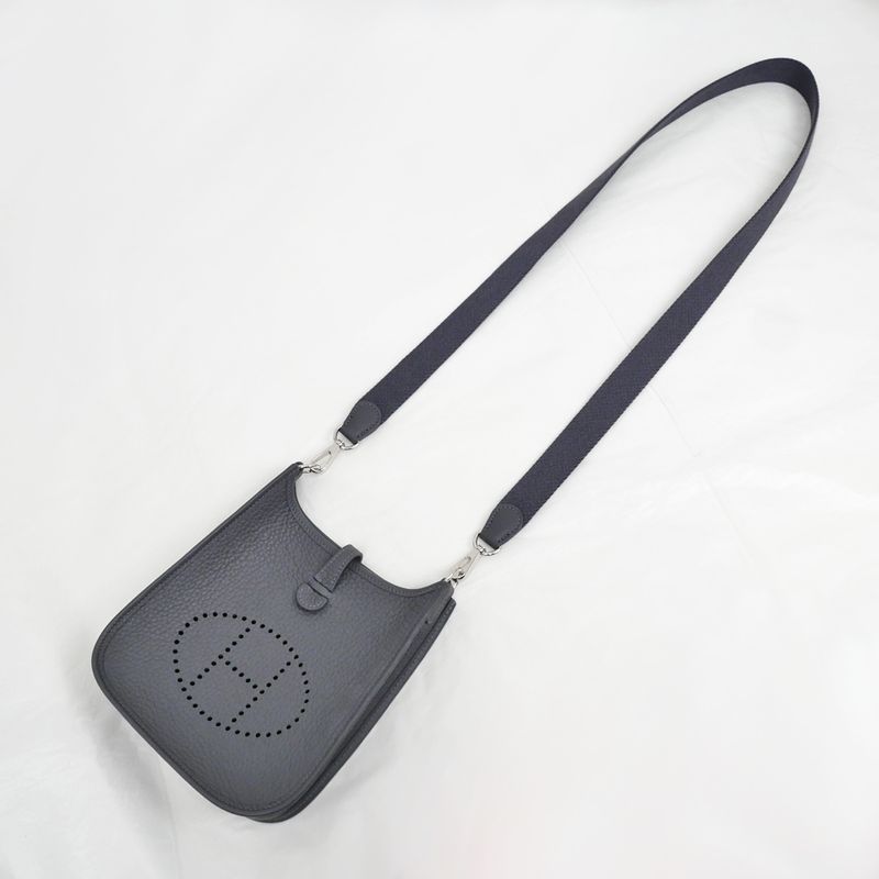 Hermes Evelyne T PM Ardoise Shoulder Bag Taurillon Clemence — view 9