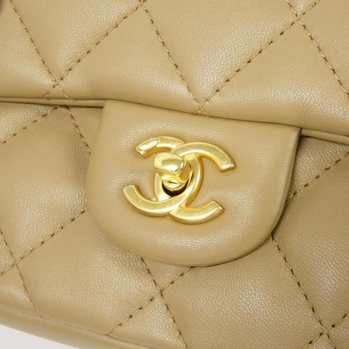 Chanel Shoulder Bag Beige — view 4