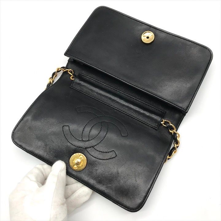 Chanel CC Logo Push Lock Mini Quilted Lambskin Chain Shoulder Bag Black — view 6