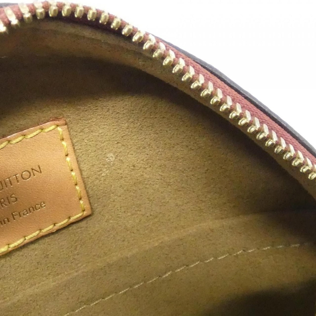 Louis Vuitton Monogram Boite Chapeau Sple PM Shoulder Bag — view 7