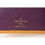 Louis Vuitton Wallet Epi Vintage Obsolete Foldable — view 9