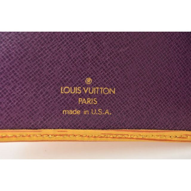 Louis Vuitton Wallet Epi Vintage Obsolete Foldable — view 9