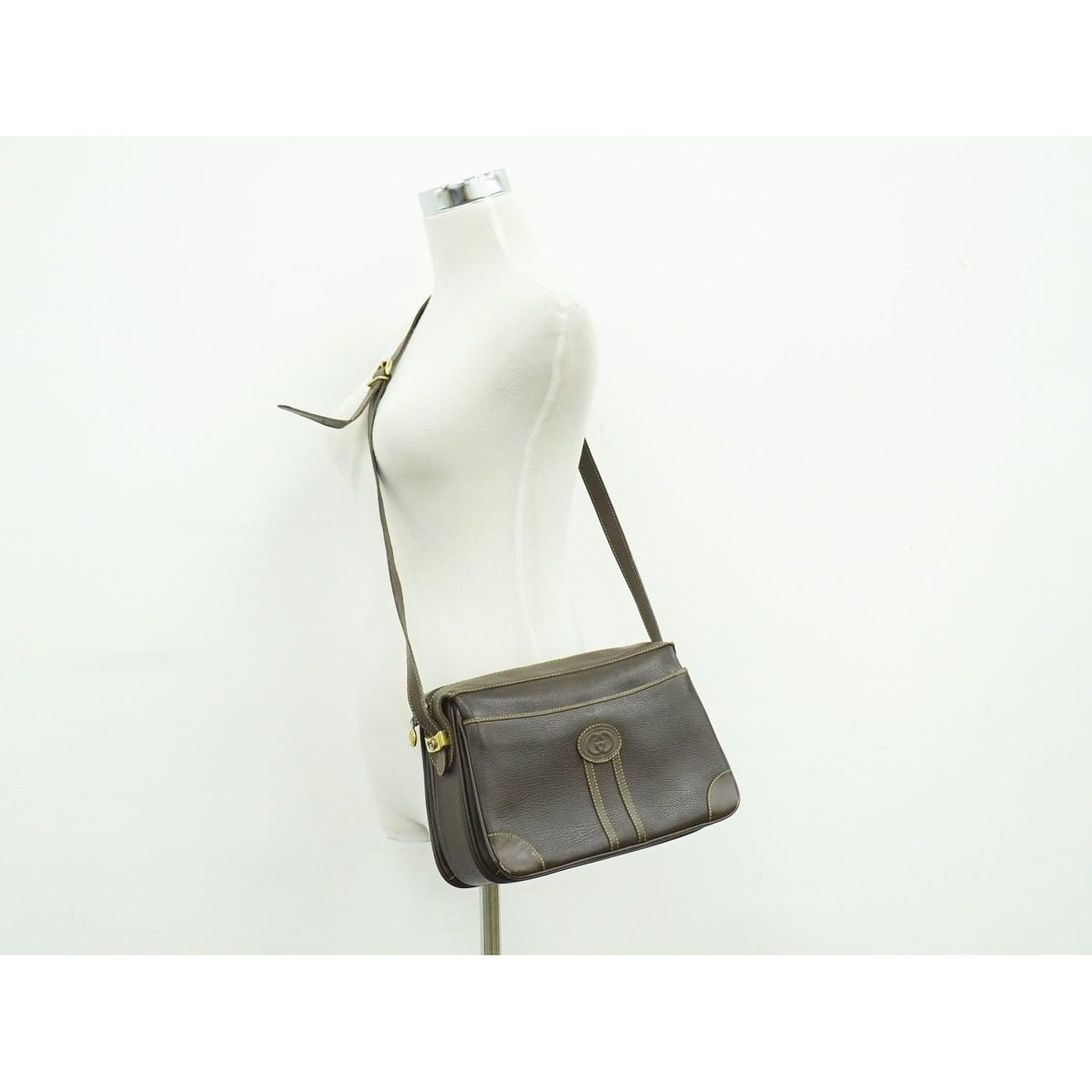 Gucci Vintage Shoulder Bag Pochette Leather Brown — view 6