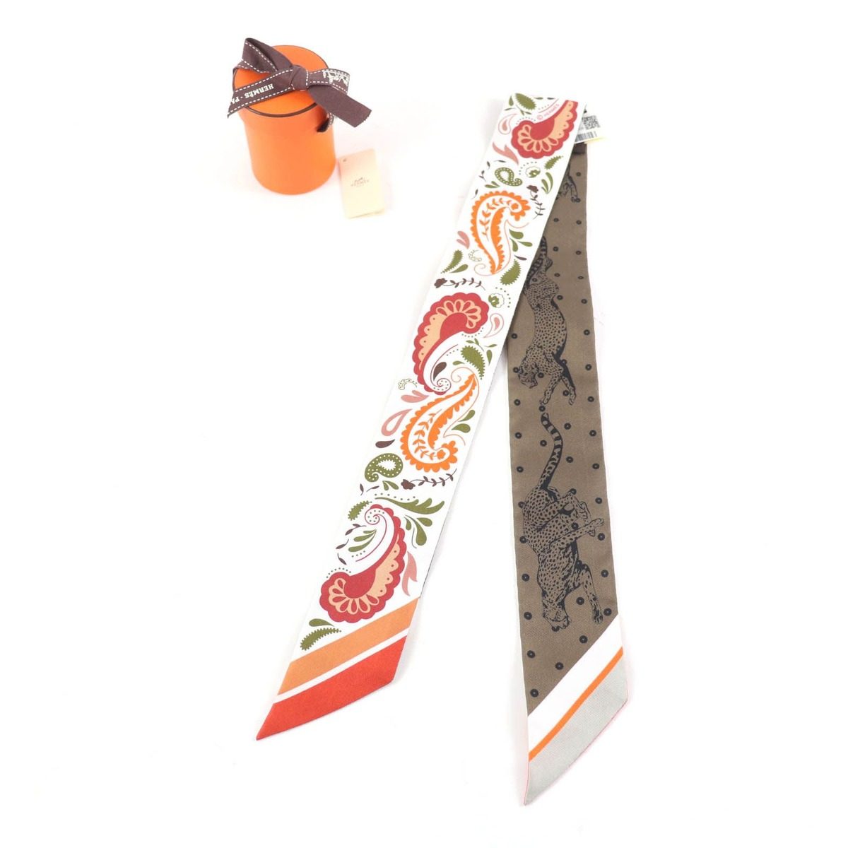 Hermes Guepards Bandana Cheetah Silk White Orange Cuy Green Scarf — view 2