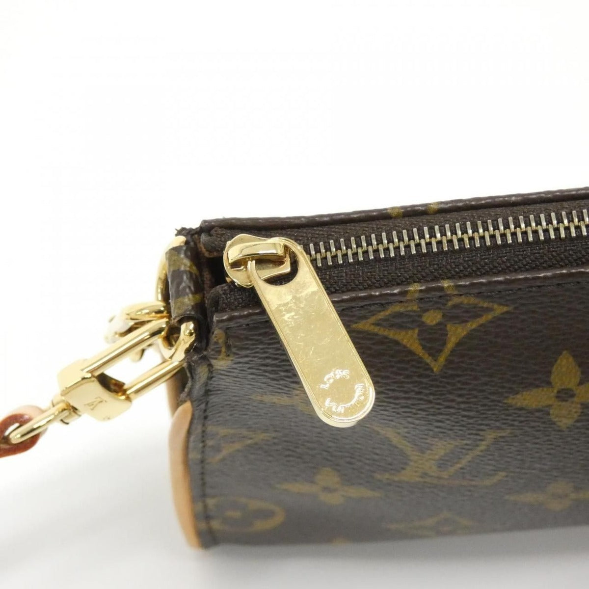 Louis Vuitton Monogram Shoulder Bag Brown Marron — view 5