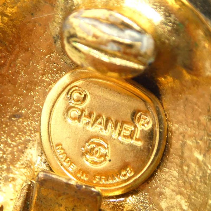 Chanel Earrings Logo — view 8