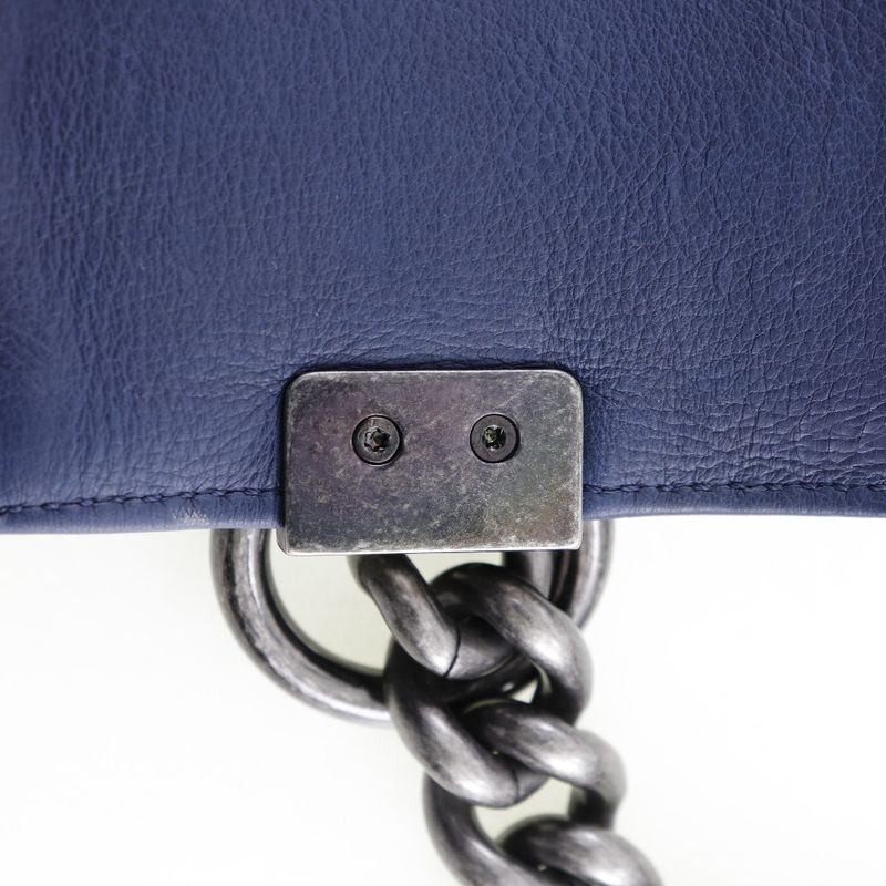 Chanel Boy Chain Shoulder Quilted Lambskin Navy Blue — view 9