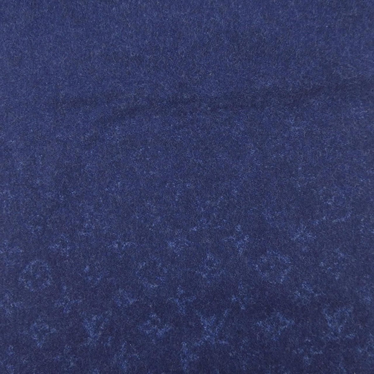 Louis Vuitton Monogram Gradient Scarf — view 5