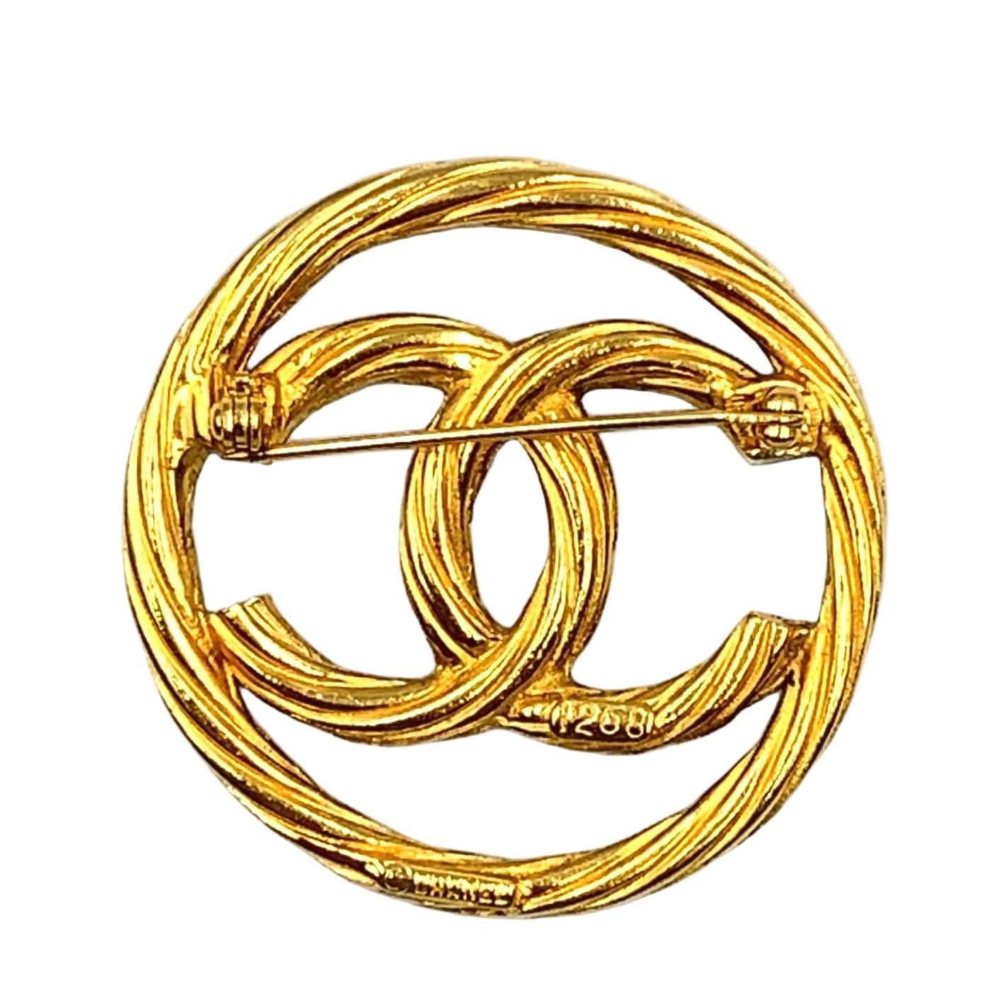 Chanel CC Logo Round Twist Gold Plated Brooch — view 2