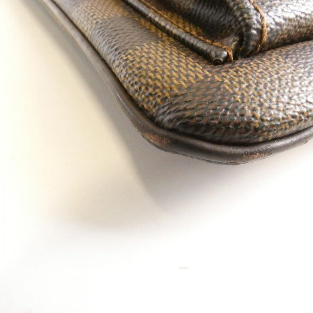 Louis Vuitton Damier Pochette Melville Shoulder Bag — view 4