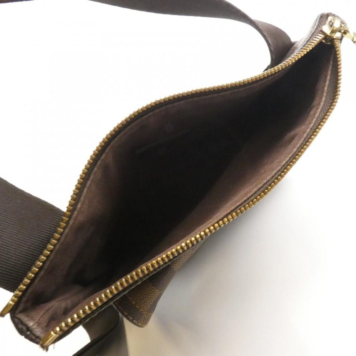 Louis Vuitton Damier Pochette Melville Shoulder Bag — view 8